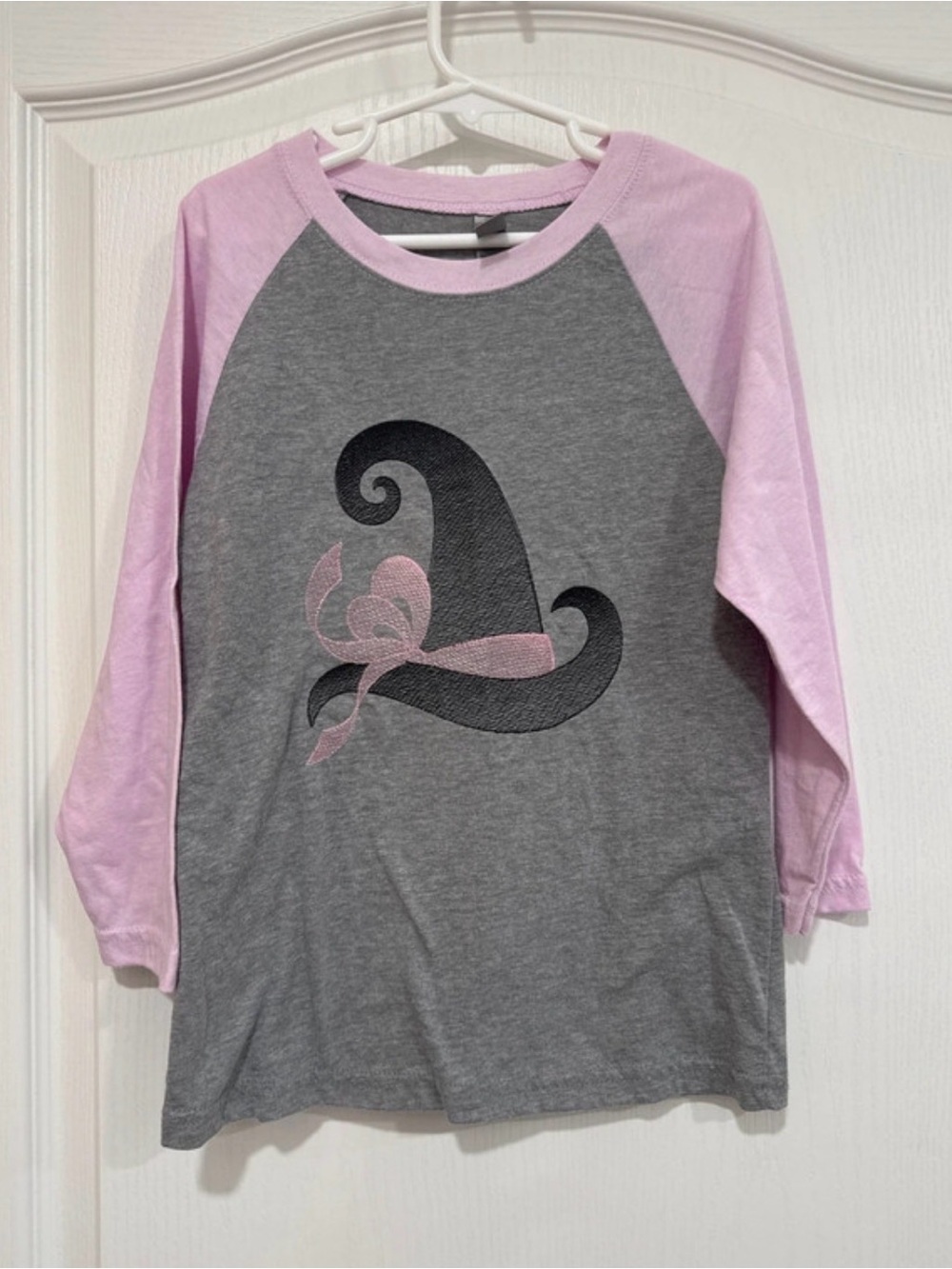 Next Level Apparel Gray & Light Pink Raglan Tee with Witch Hat Graphic